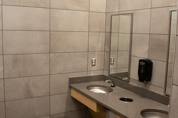 Harnett Regional Jetport, restroom